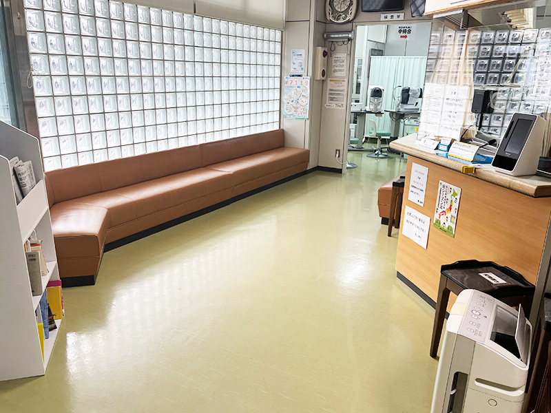 手術当日まずはご来院ください。